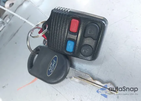 2003 Ford Expedition Xlt z USA, uszkodzony, nr VIN 1FMRU15WX3LB51277